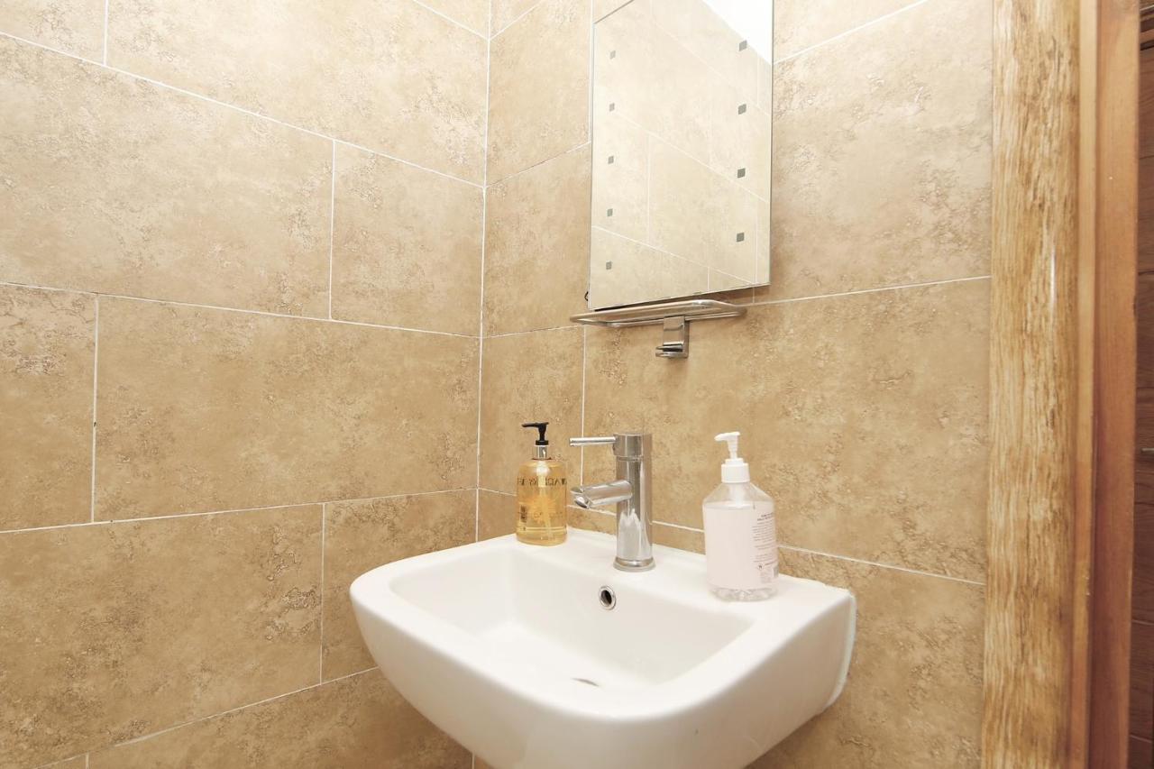 Edgware Hub Hotel London Luaran gambar